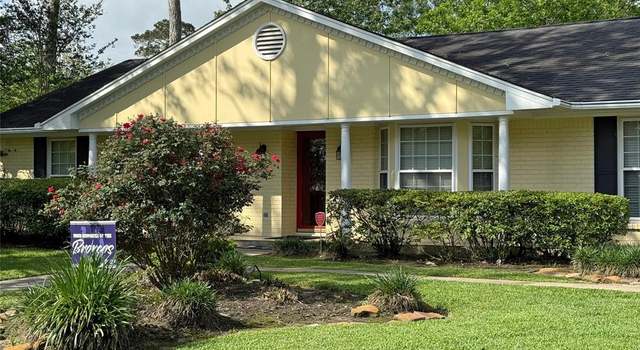 Photo of 25 Little John Ln, Dayton, TX 77535