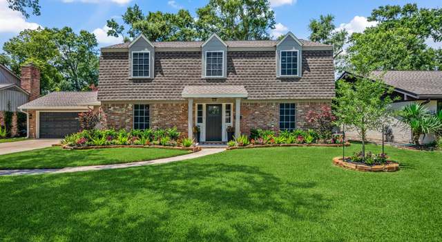 Property at 415 Shadow Creek Dr, Seabrook, TX 77586, 4 beds, 2.5 baths