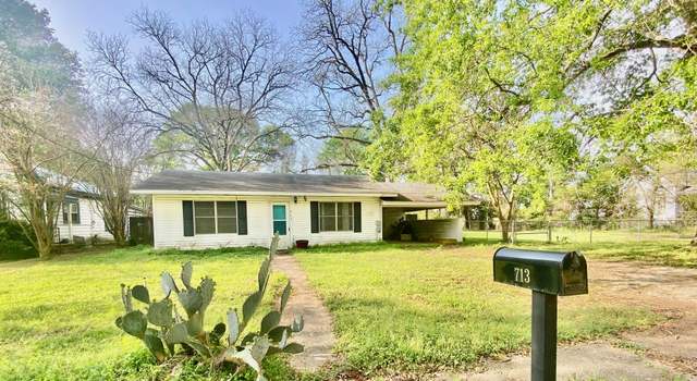Photo of 713 Lamar Ave, Crockett, TX 75835
