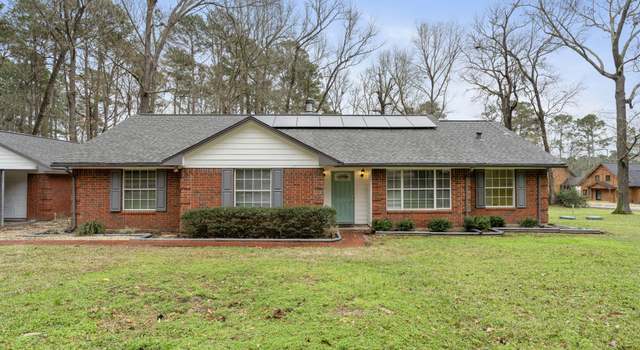Photo of 10 Kristin Cir, Huntsville, TX 77320
