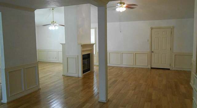 Photo of 8210 Tomahawk Trl, Houston, TX 77050