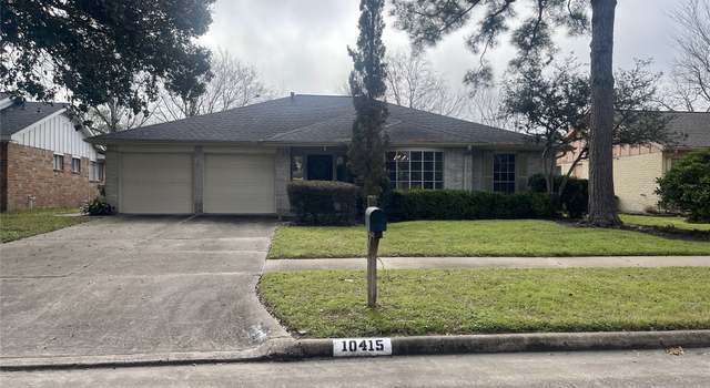 Photo of 10415 Huntington Wood Dr, Houston, TX 77099