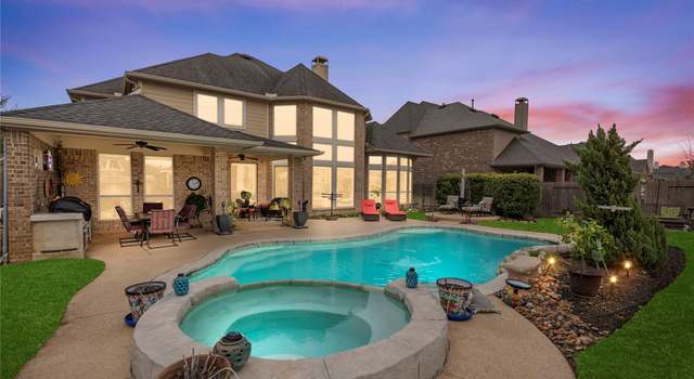 Photo of 27811 Walsh Crossing Dr, Katy, TX 77494