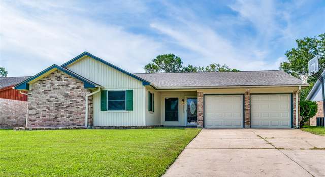 Photo of 2113 Yorktown Ct S, League City, TX 77573