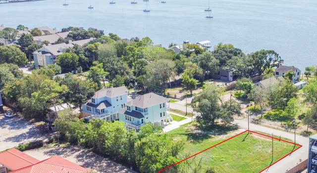Photo of 2934 Seargent St, Seabrook, TX 77586