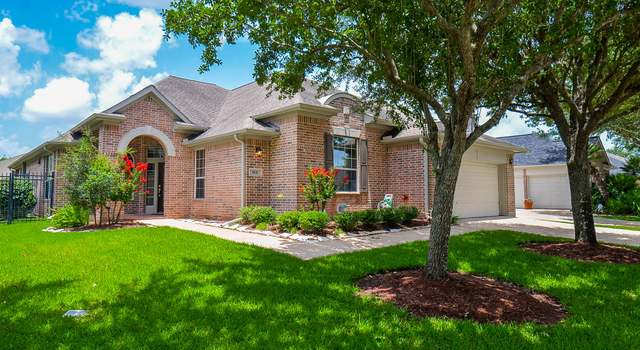 Photo of 1831 Shadow Lake Dr, Sugar Land, TX 77479