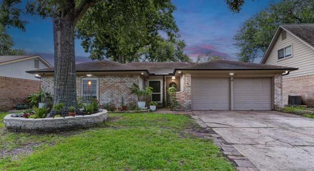 Photo of 826 Redway Ln, Houston, TX 77062