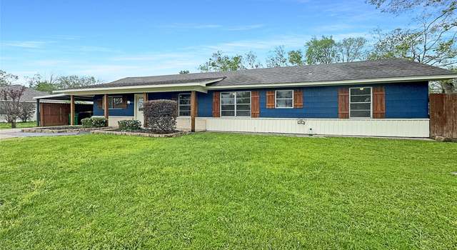 Photo of 18 Belview St, Baytown, TX 77521