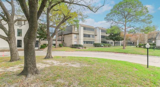 Photo of 3035 Walnut Bend Ln #22, Houston, TX 77042