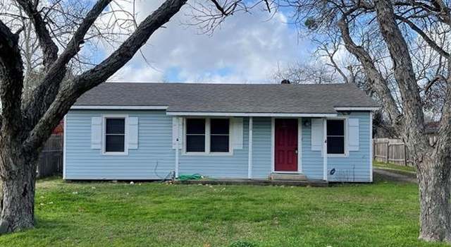 Photo of 1205 N East St, Edna, TX 77957