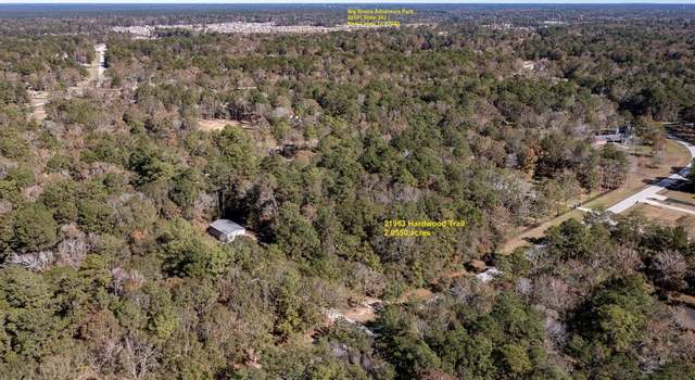 Photo of 21963 Hardwood Trl, New Caney, TX 77357