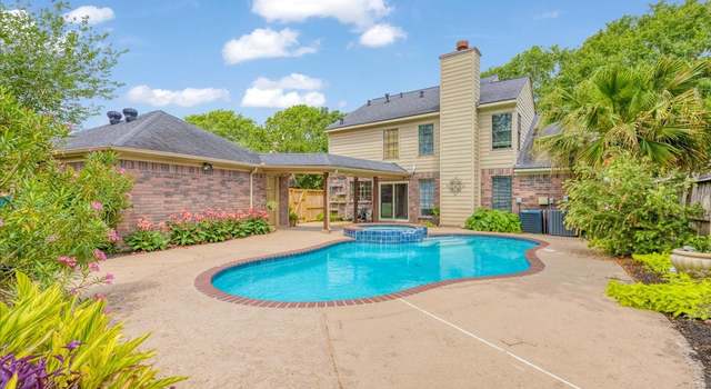 Photo of 2021 Caravel Dr, League City, TX 77573