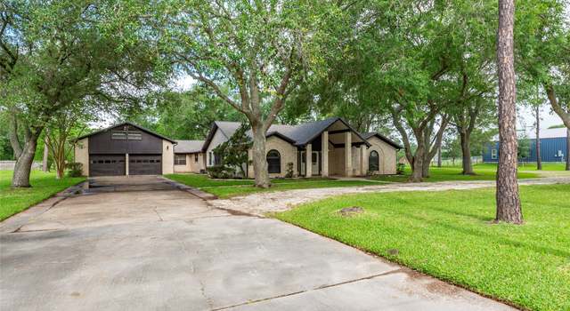 Photo of 1420 Avenue L, Santa Fe, TX 77510