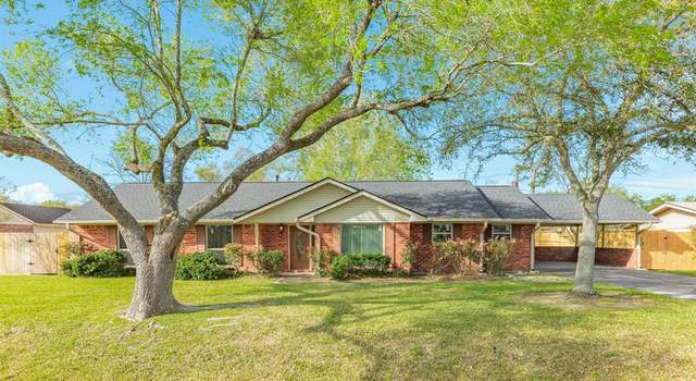 Photo of 1910 Washington Irving Dr, Pearland, TX 77581