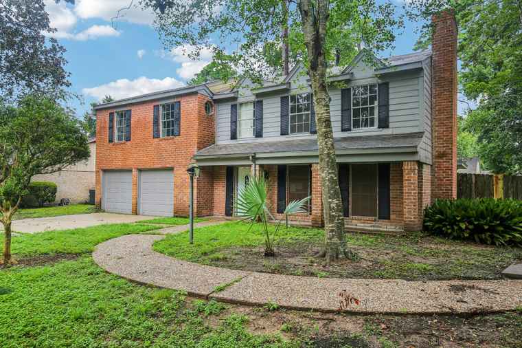 Photo of 2215 Riverlawn Dr Houston, TX 77339