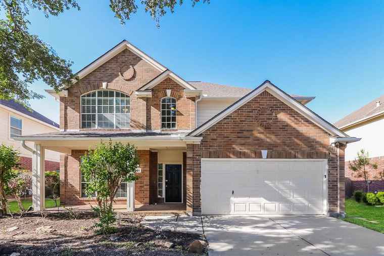 Photo of 9805 Sunnycoast Ln Pearland, TX 77584