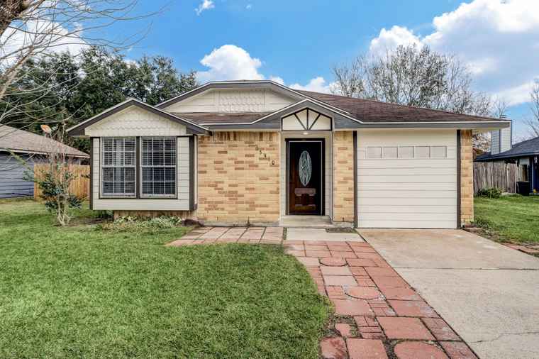 Photo of 15910 Plover Ct Humble, TX 77396