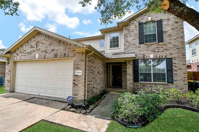 Photo of 11404 Hidden Bay Dr Pearland, TX 77584