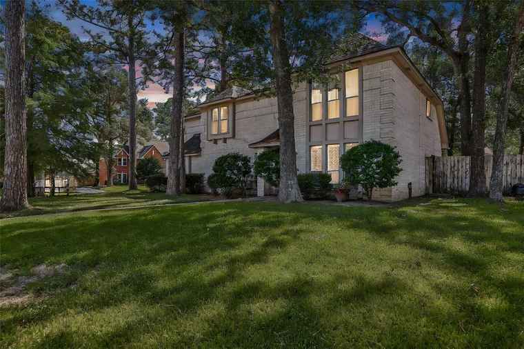 Photo of 18303 Aldermoor Dr Spring, TX 77388