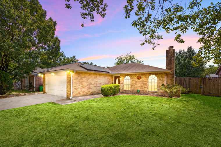 Photo of 4806 Quailgate Dr Spring, TX 77373