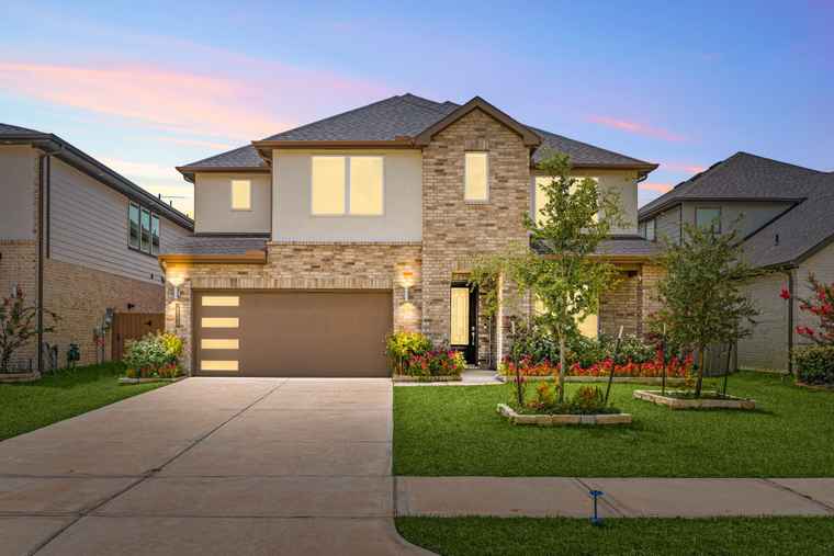 Photo of 28539 Halle Ray Dr Katy, TX 77494