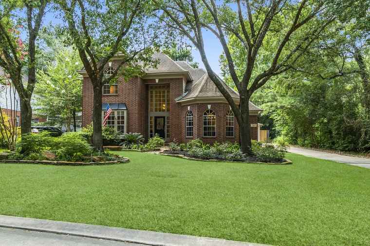 Photo of 263 Bristol Bend Cir The Woodlands, TX 77382