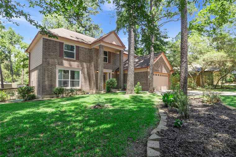 Photo of 22 S Tallowberry Dr The Woodlands, TX 77381