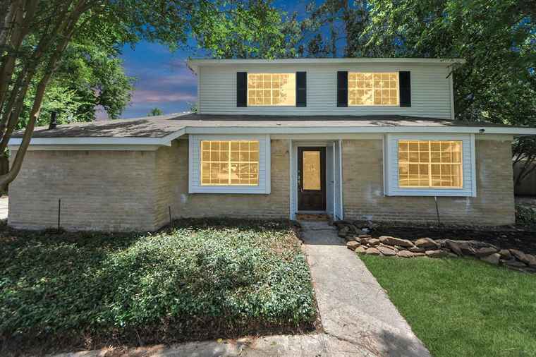 Photo of 2302 Sun Spring Ct Spring, TX 77373