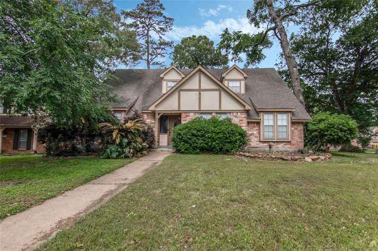 Photo of 19415 Forest Timbers Ct Humble, TX 77346