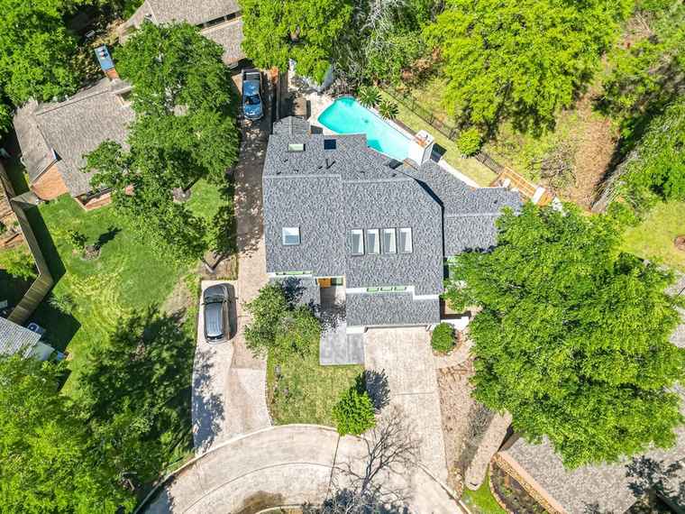 Photo of 66 Lazy Ln The Woodlands, TX 77380