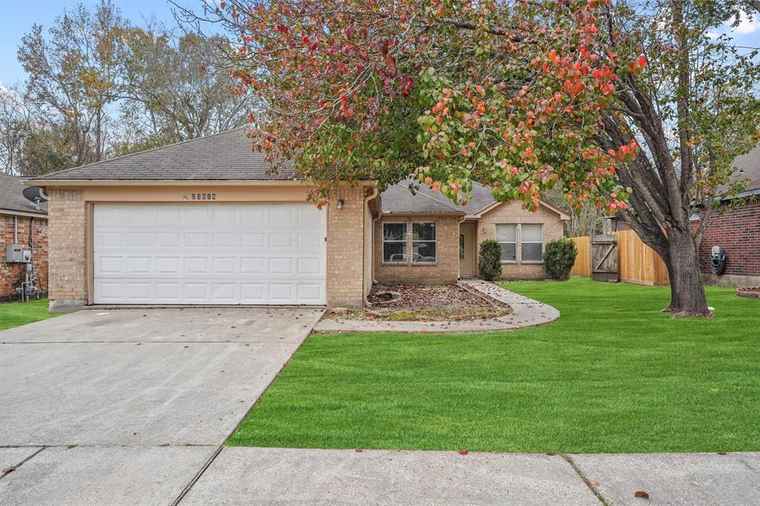Photo of 23619 Summer Pine Dr Spring, TX 77373