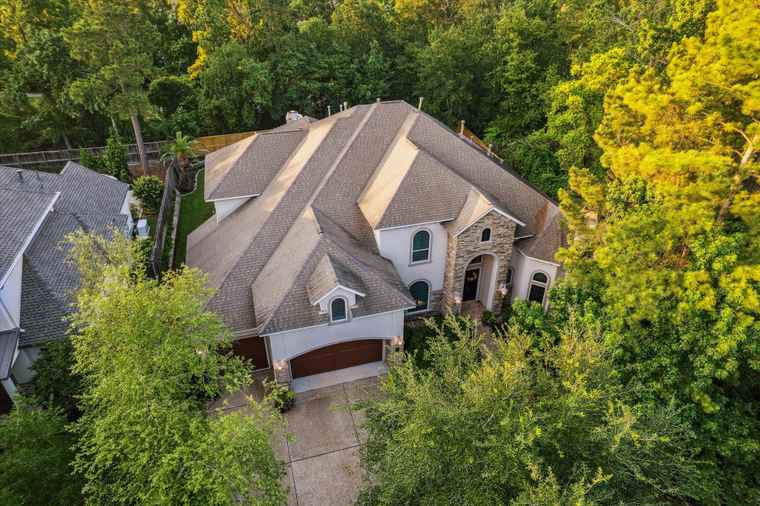 Photo of 67 N Knightsgate Cir Spring, TX 77382
