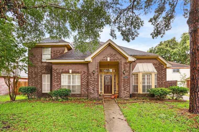 Photo of 22403 Cove Hollow Dr Katy, TX 77450