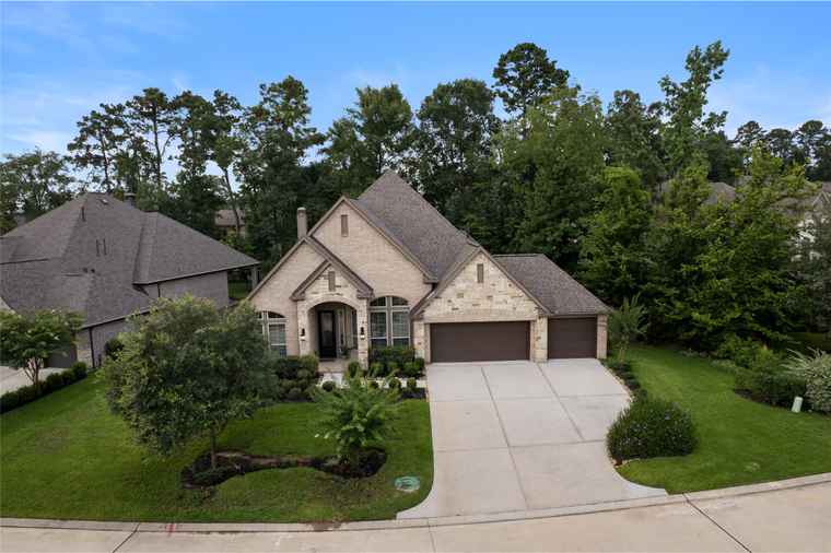 Photo of 131 Evening Tide Ct Conroe, TX 77318