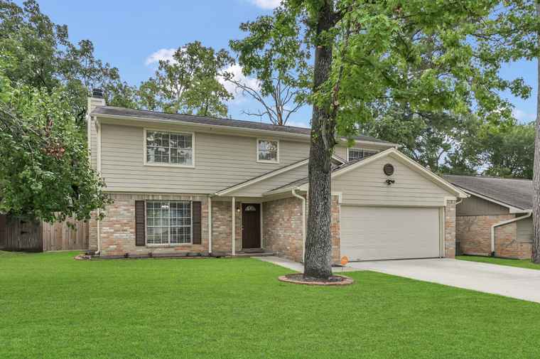 Photo of 214 Oxford Dr Conroe, TX 77303