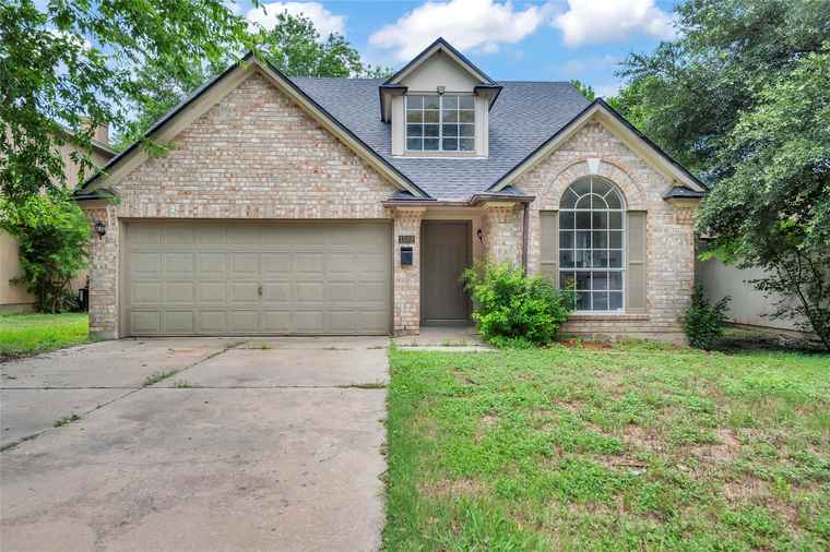 Photo of 1302 Garden Path Dr Round Rock, TX 78664