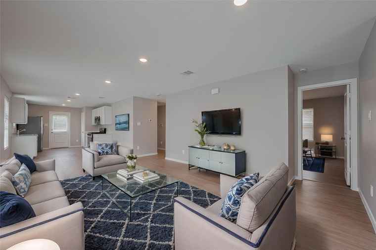 Photo of 2418 Ridge Oak Dr Conroe, TX 77301
