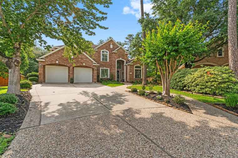 Photo of 15 Balmoral Pl The Woodlands, TX 77382