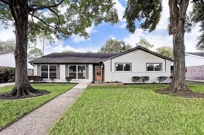 10706 Tupper Lake Dr, Houston, TX 77042 | MLS# 68557515 ...