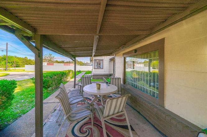 7610 Almeda Genoa Rd, Houston, TX 77075  MLS# 43250621  Redfin