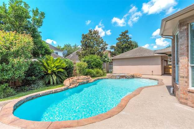 1803 Brightlake Way Missouri City Tx 77459 Mls 32726910 Redfin