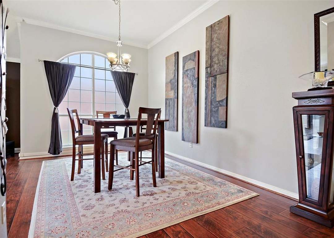 8354 Lake Crystal Dr, Houston, TX 77095