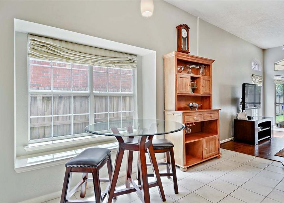 8354 Lake Crystal Dr, Houston, TX 77095