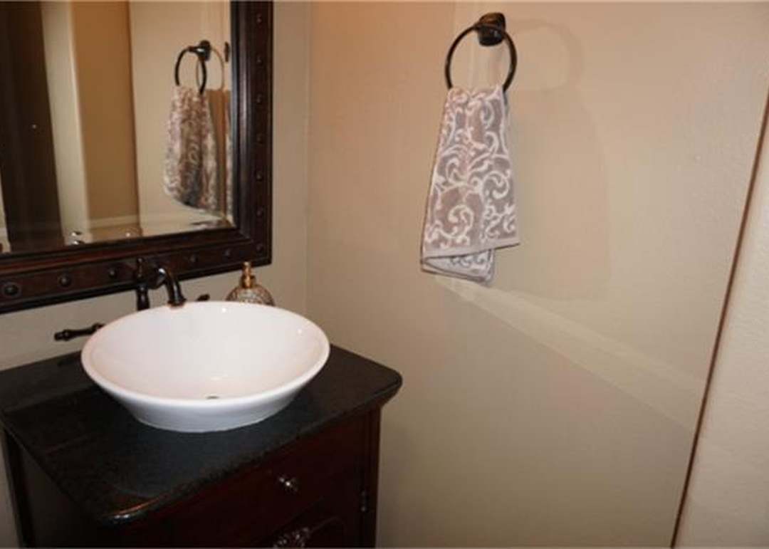 2511 Bennington Ct, League City, TX 77573