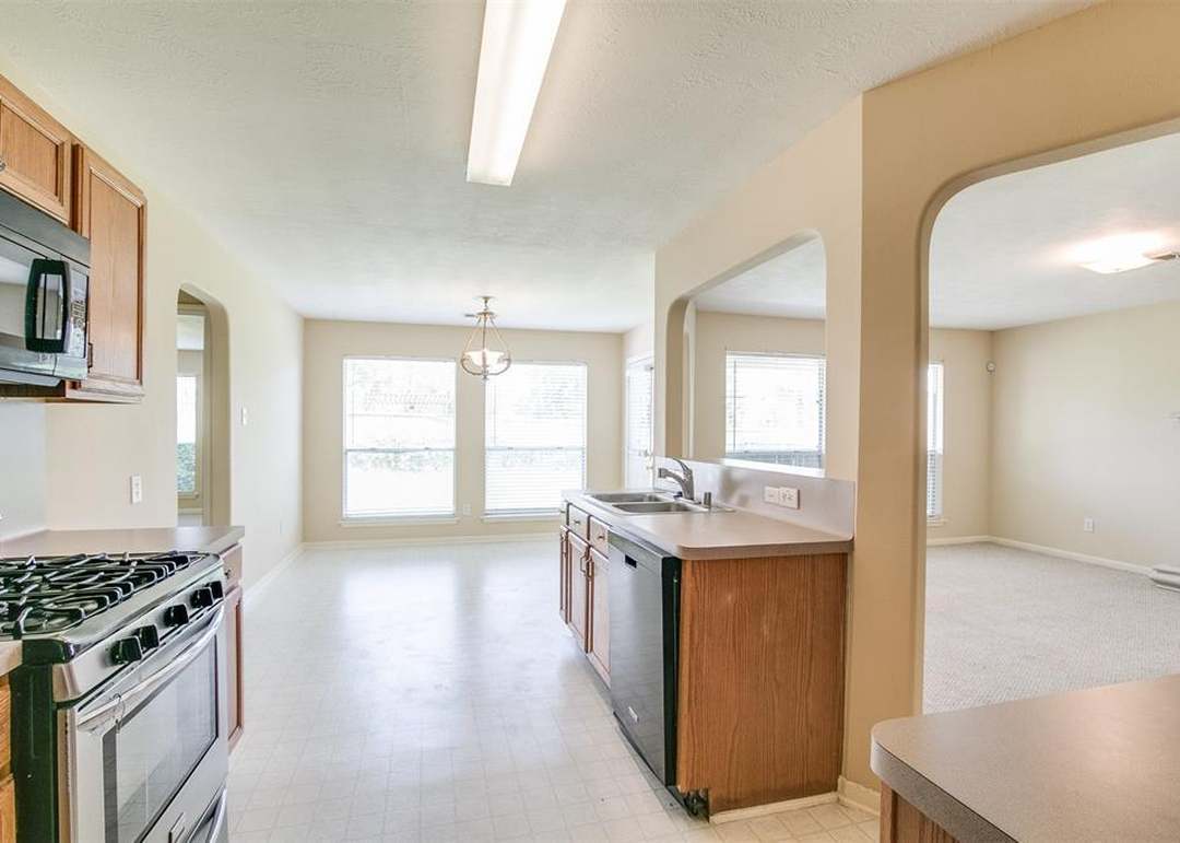 2935 Goldspring Ln, Spring, TX 77373