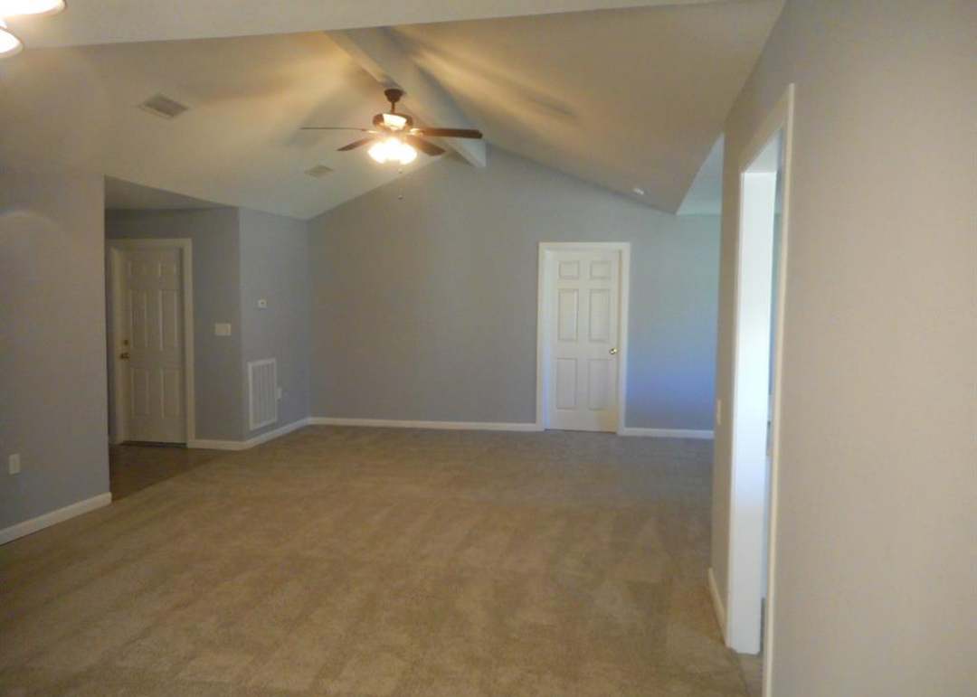 5831 Flower Gate Dr, Spring, TX 77373