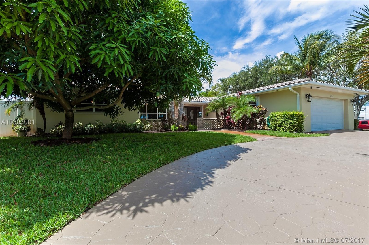 5030 Buchanan St, Hollywood, FL 33021 MLS A10307001 Redfin