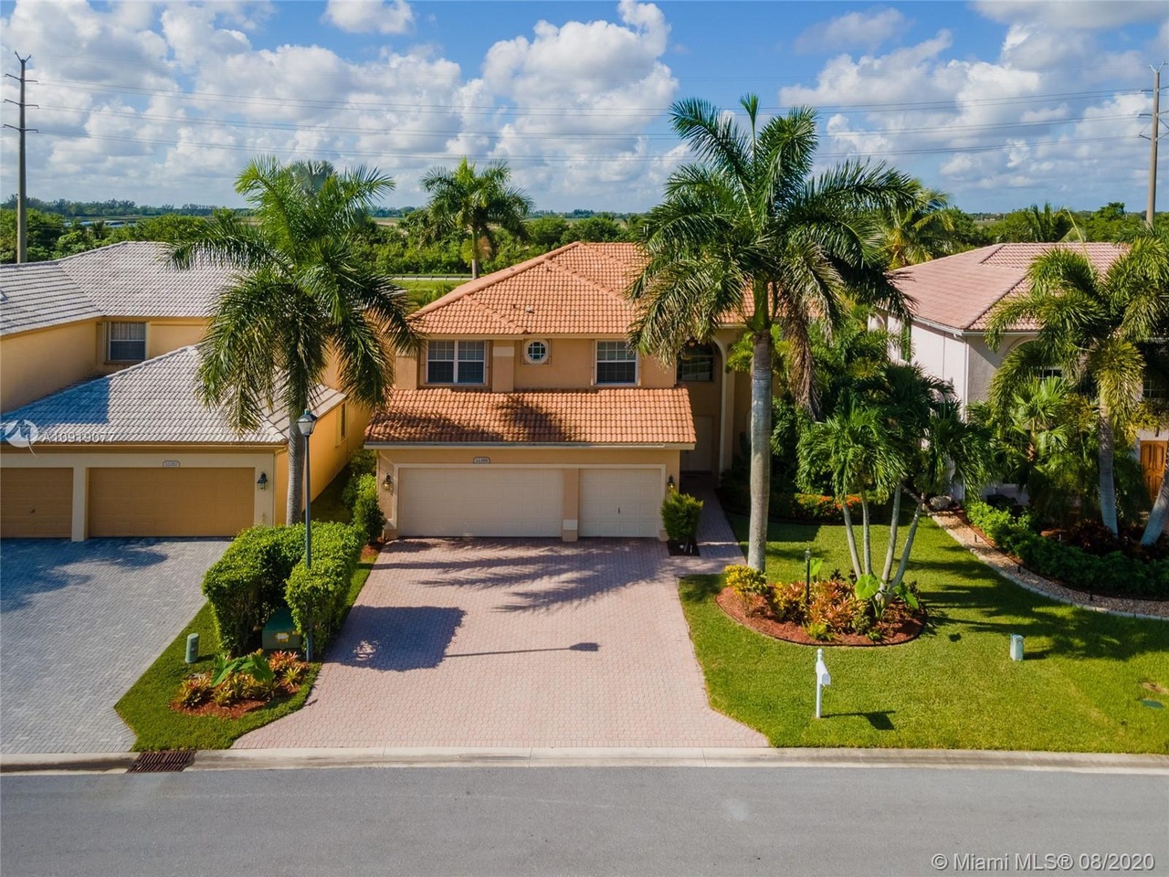 12358 Saint Simon Dr, Boca Raton, FL 33428 | MLS# A10919077 | Redfin
