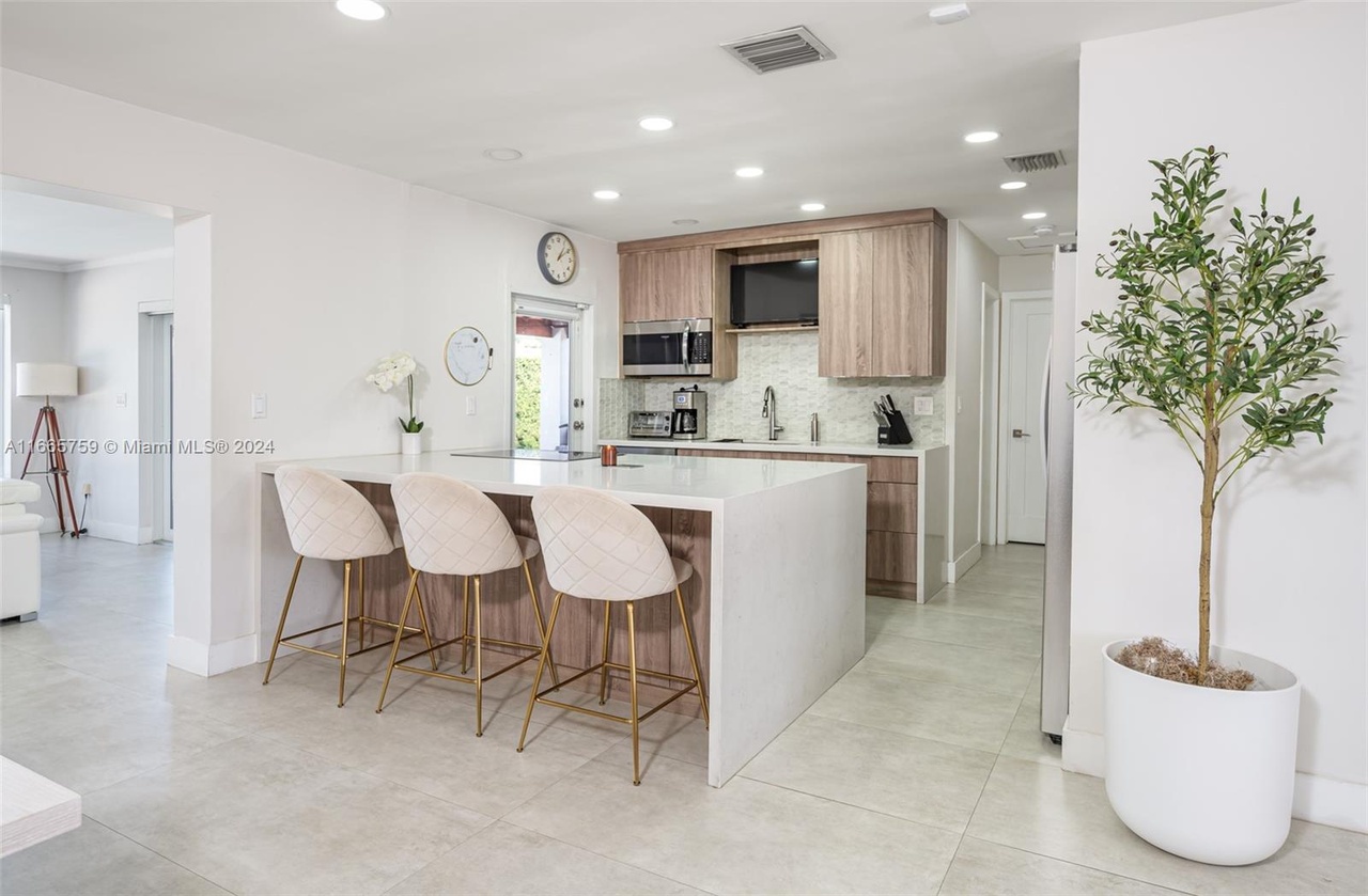 Types of Olympia Heights FL Homes Available