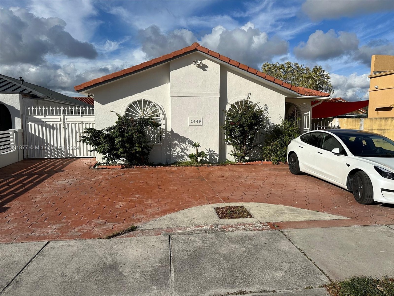 2449 W 72nd Pl, Hialeah, FL 33016 | MLS# A11531877 | Redfin